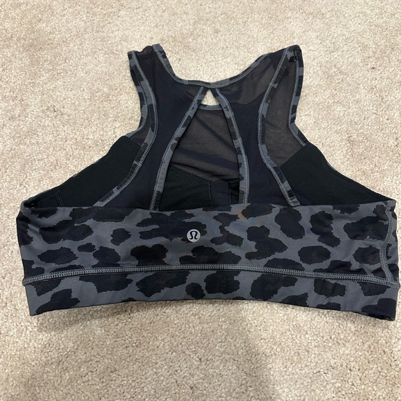 Lululemon Women's Mesh High Neck Cheetah Racerback Sports Bra 8 - Picture 5 of 5